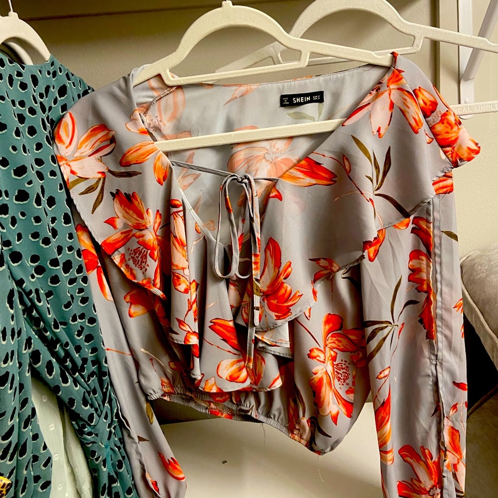Long sleeve floral blouse